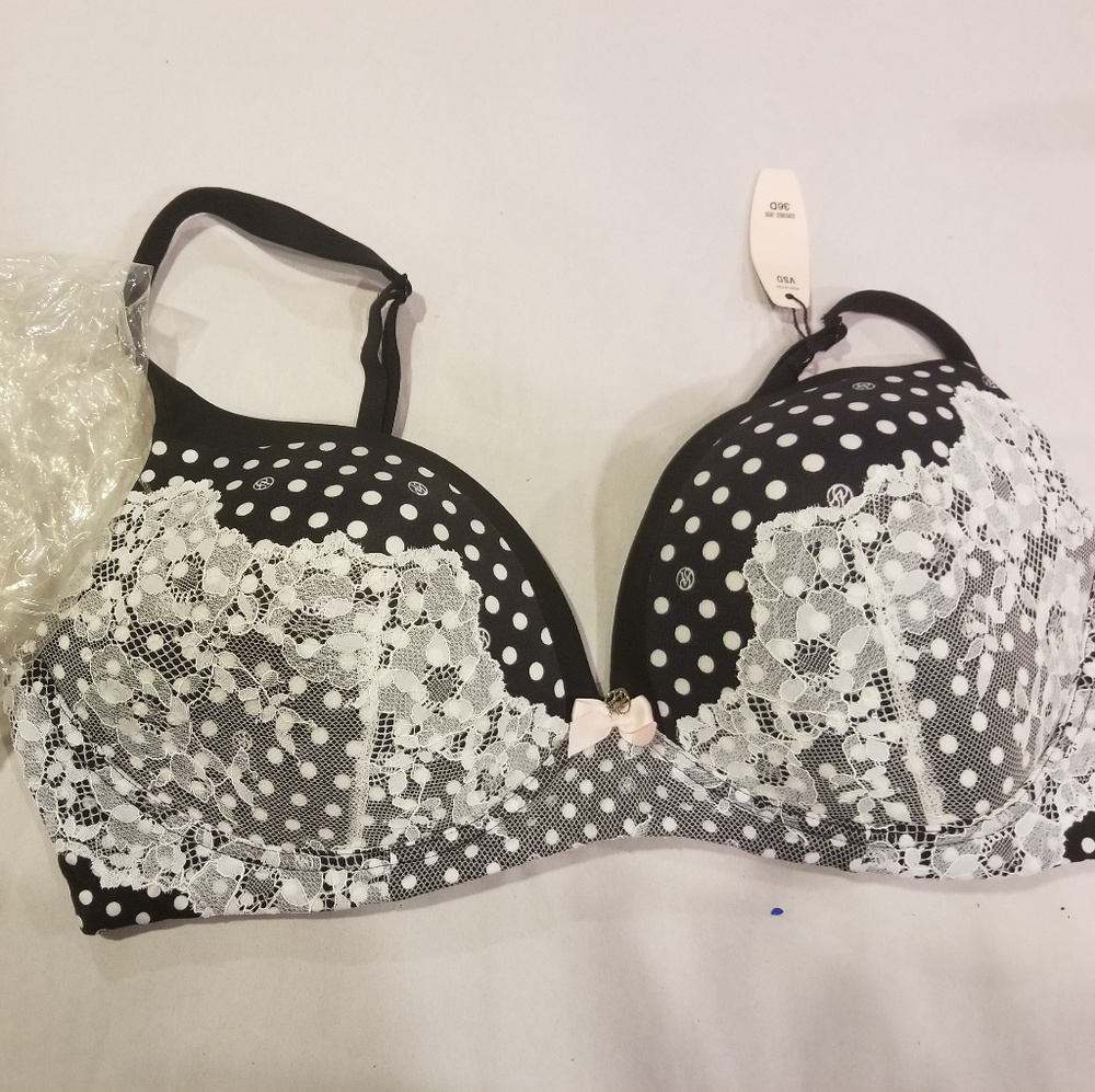 NWT VICTORIA'S SECRET Bra